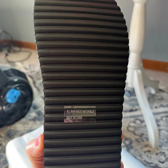 Dolce Vita Platform Sandals - Size 6 - Picture 5 of 7